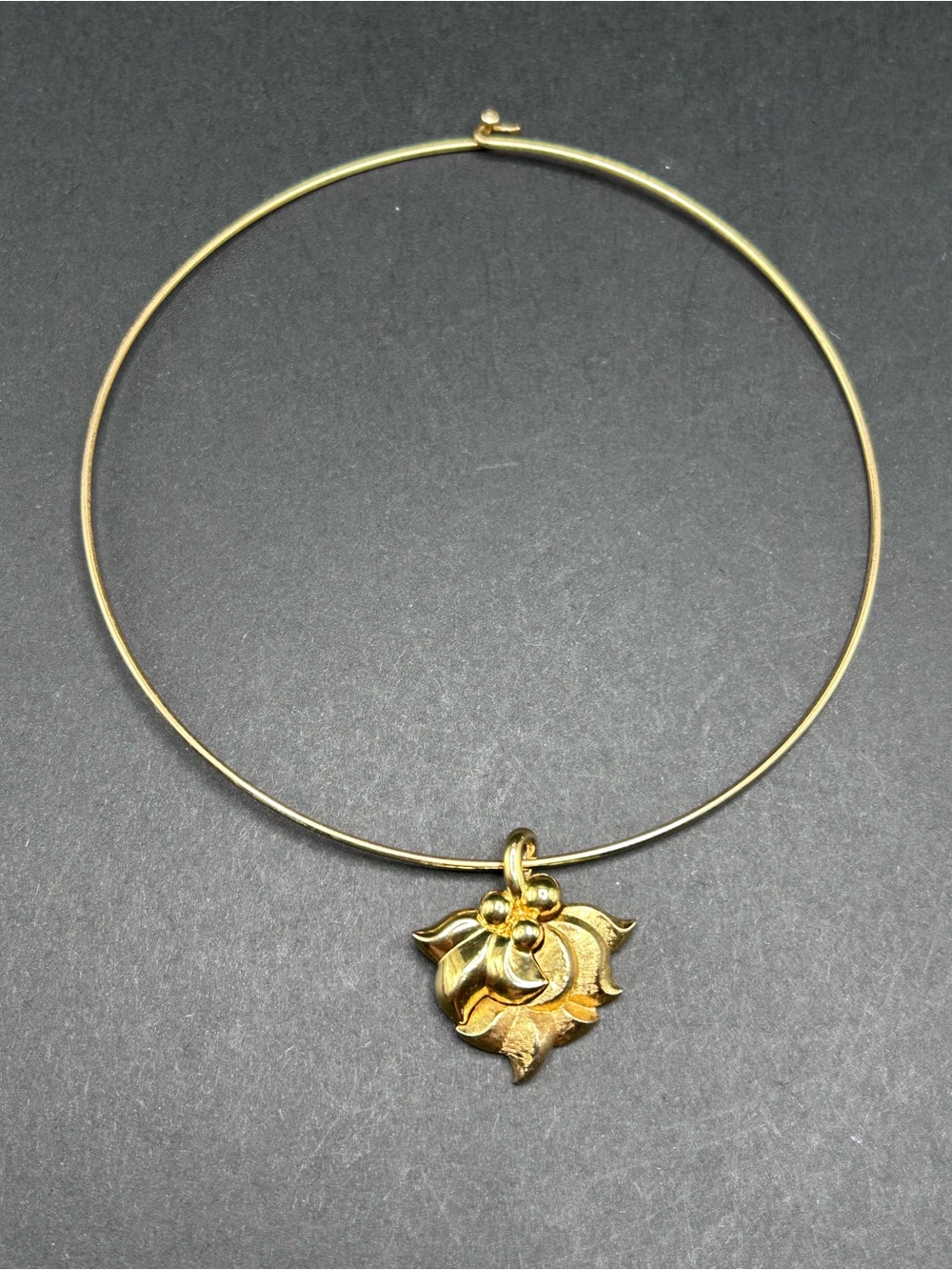 VTG Monet Gold Flower Charm Choker Torque Necklace